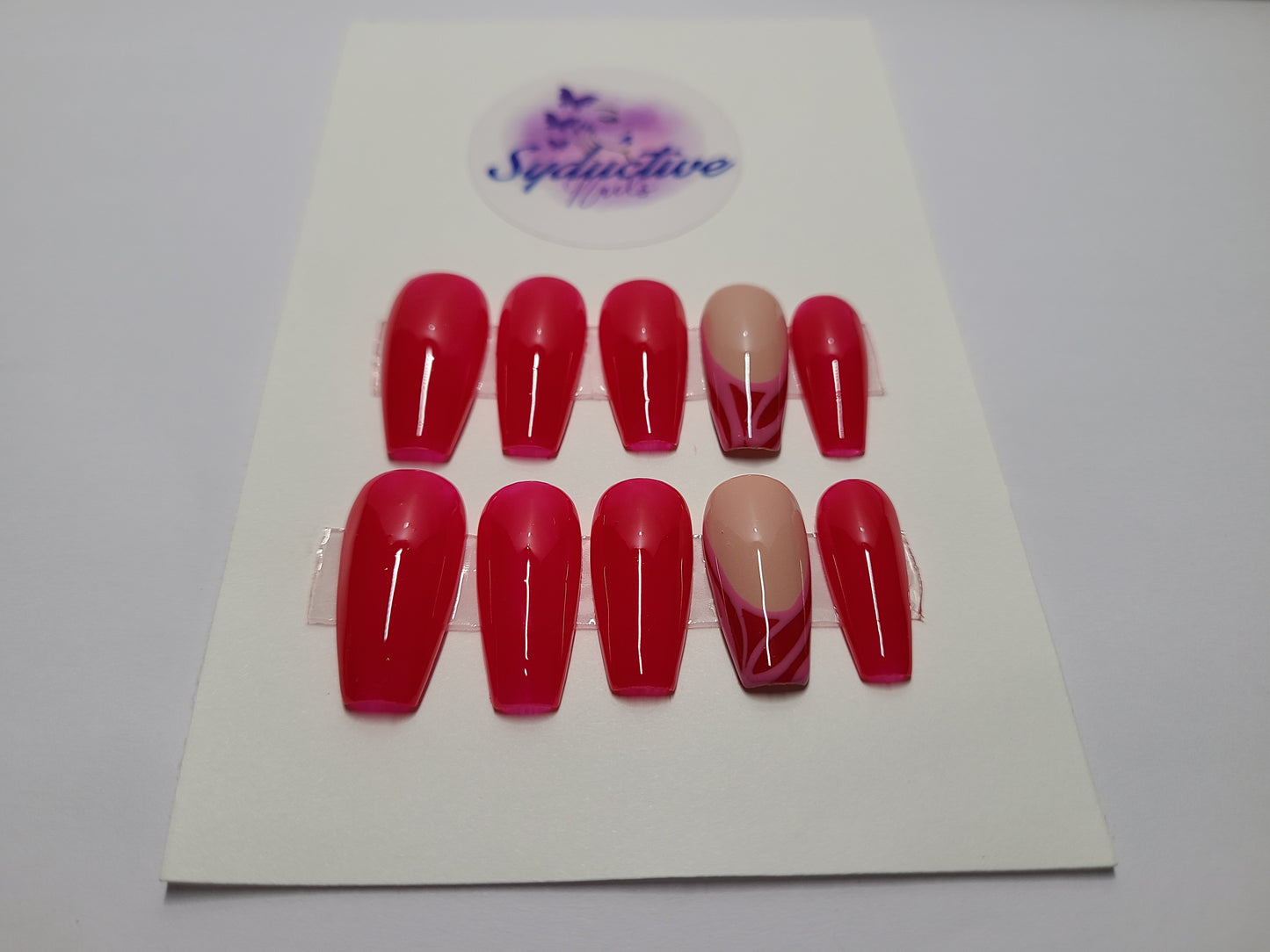 Red nails with pink lines. Medium Coffin, (14 pieces) Press-On Nails including Prep Kit (PN000061)