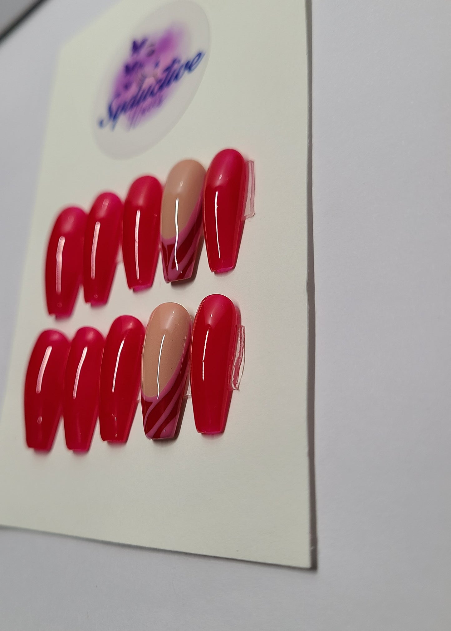 Red nails with pink lines. Medium Coffin, (14 pieces) Press-On Nails including Prep Kit (PN000061)