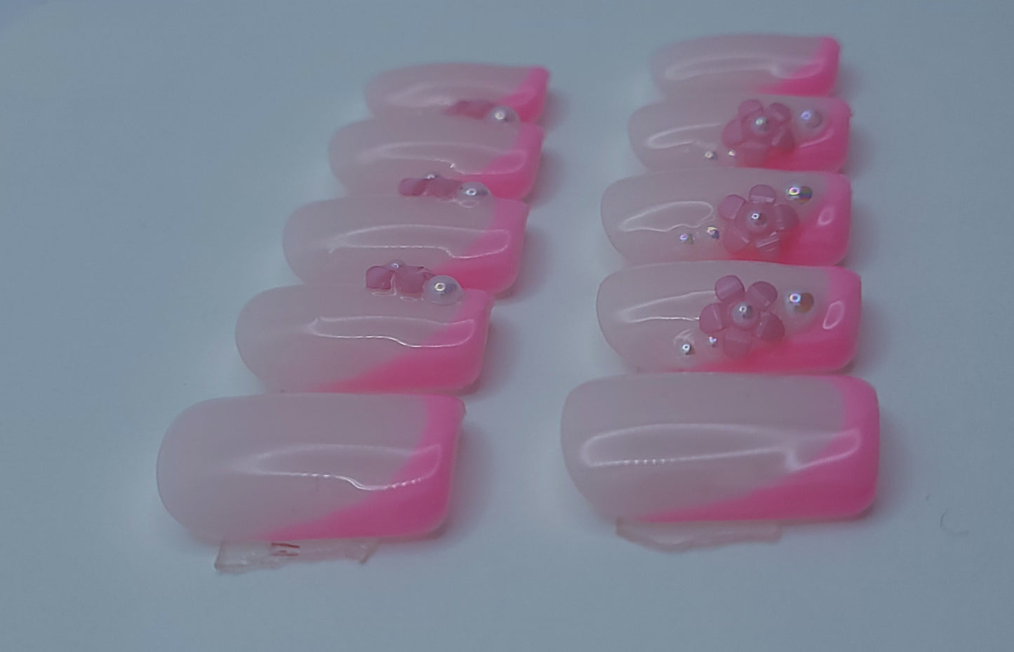 Blush Bloom (14 pieces, Short Square Press on Nails)