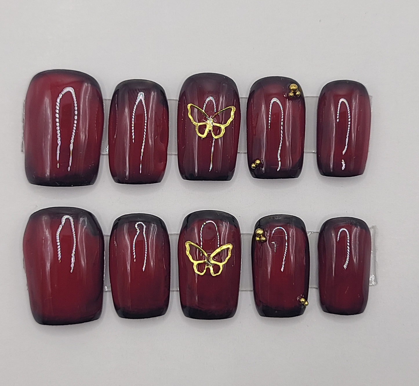 Velvet Eclipse (10 pieces, Short Square Press on Nails)