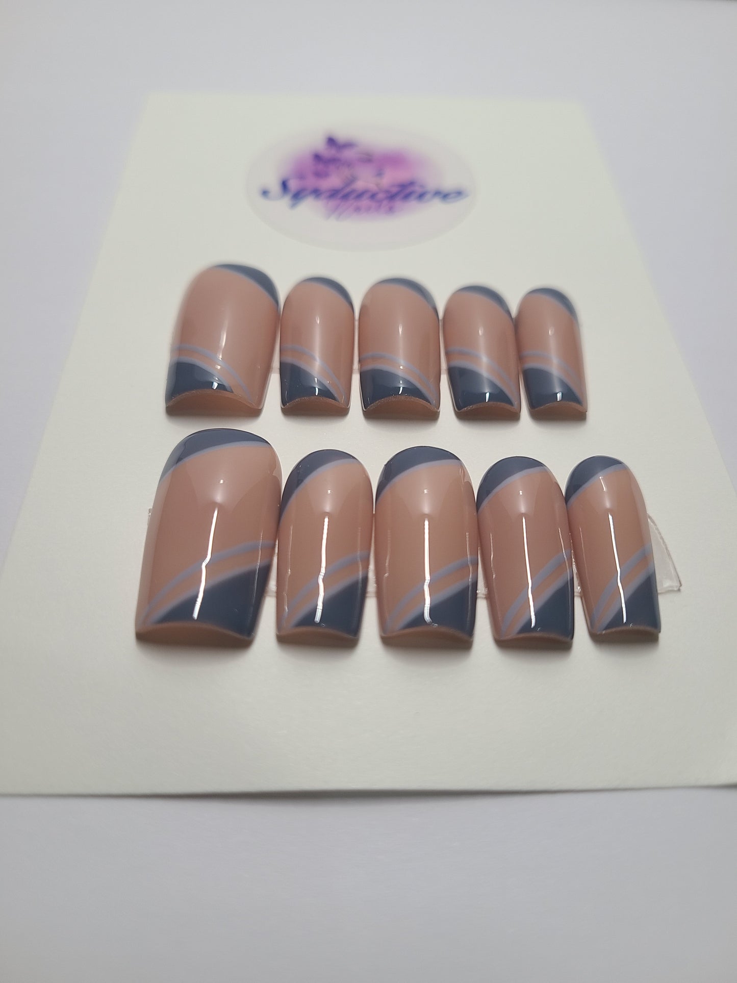 Dark grey and nude nails with light grey lines. Medium Square, (16 pieces) Press-On Nails including Prep Kit (PN000072)