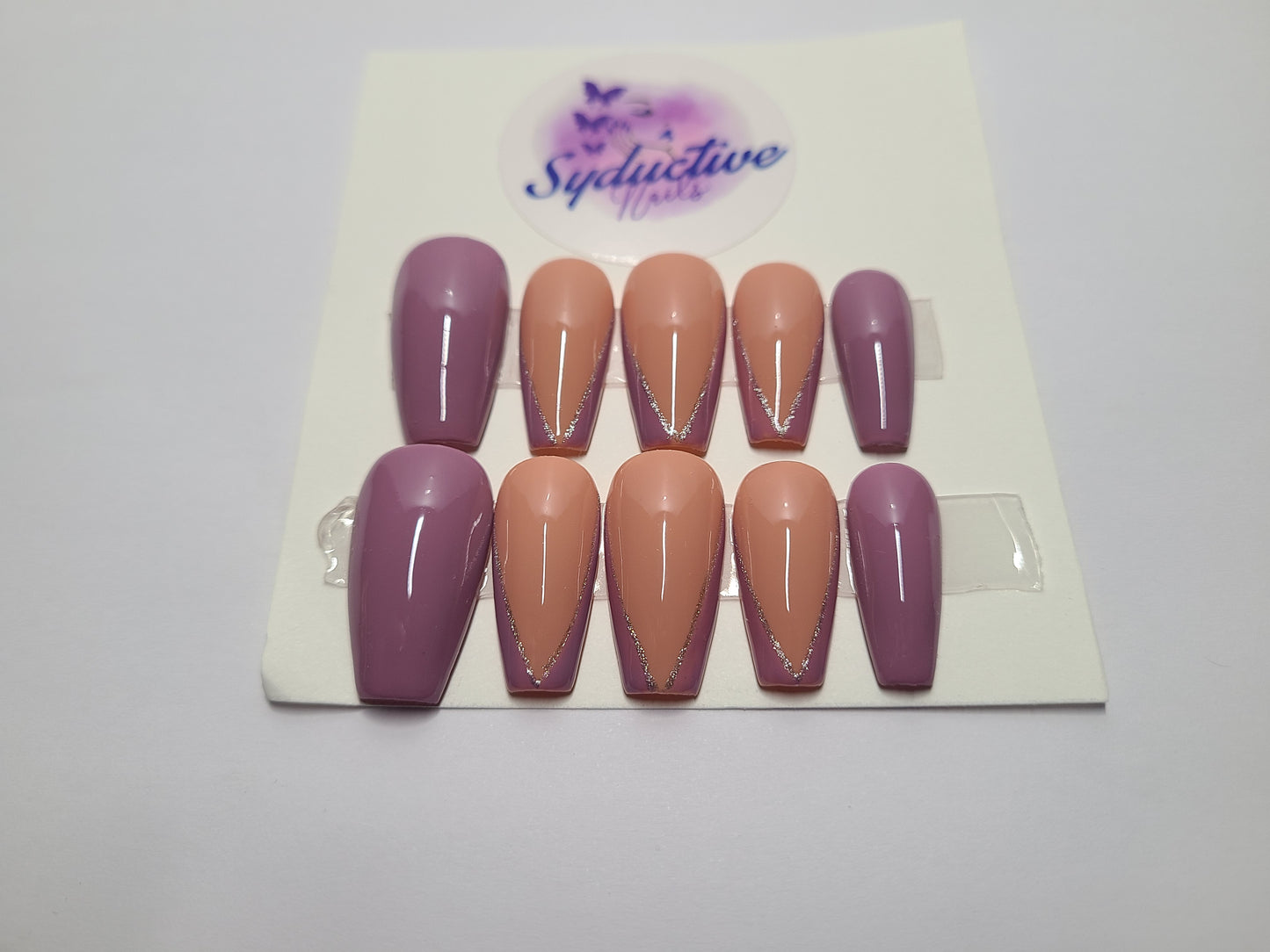 Mauve nails with v-french design and silver lines. Medium Coffin, (16 pieces) Press-On Nails including Prep Kit (PN000067)