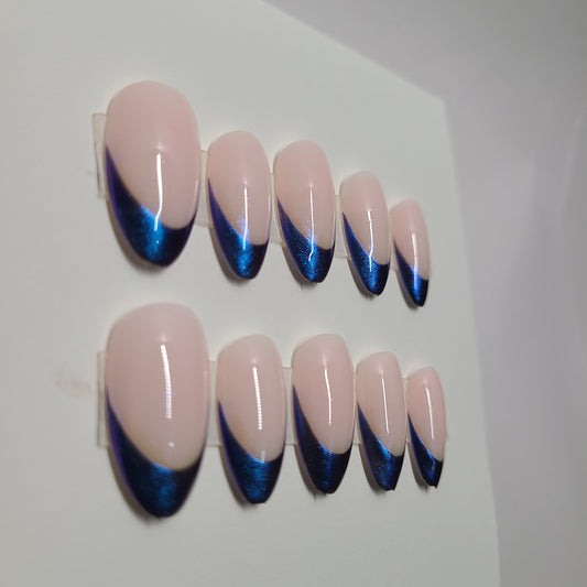 Reflective blue and purple chrome French. Medium Almond, (14 pieces) Press-On Nails including Prep Kit (PN000096)