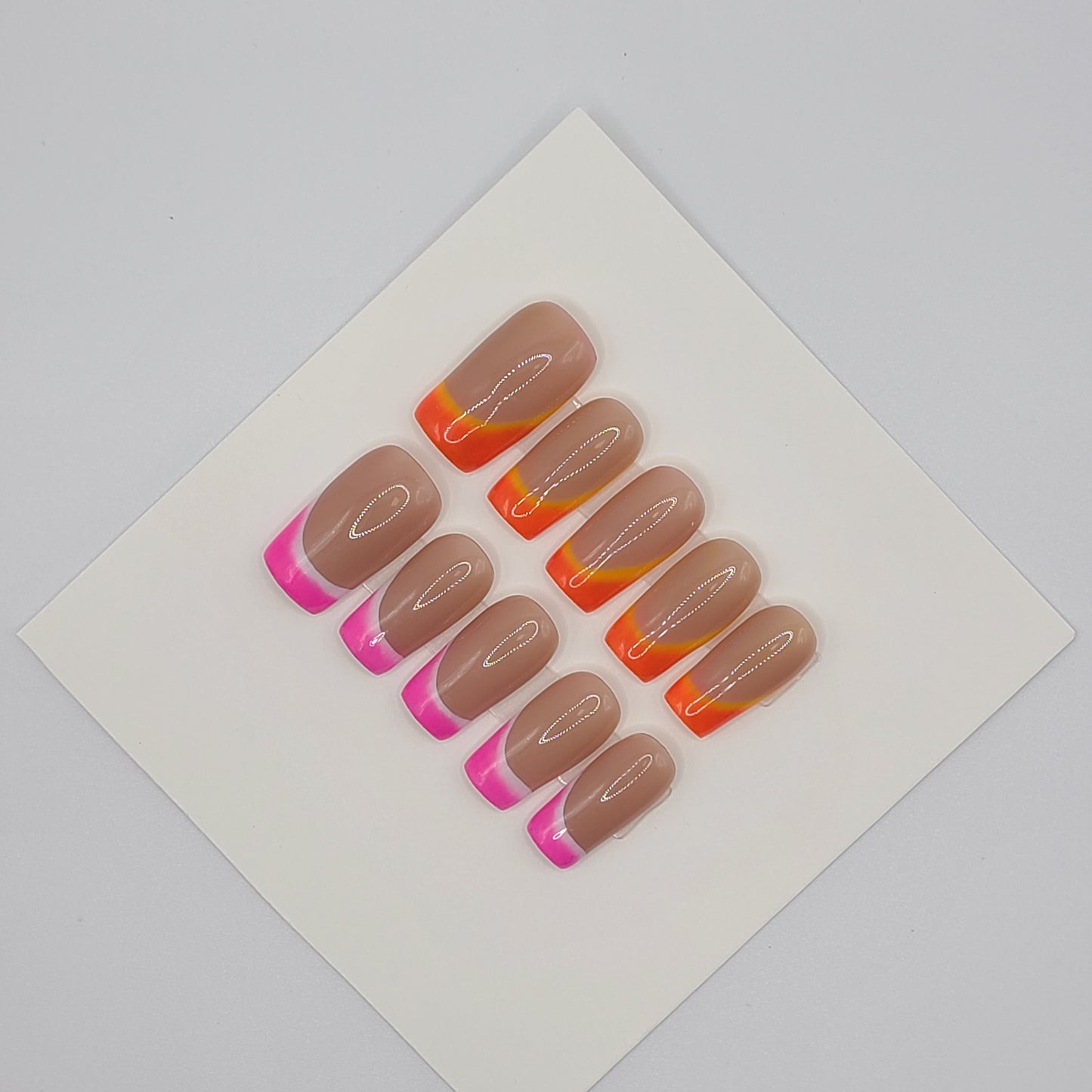 Dual Ombre Side French (20 pieces, Medium Square Press-On Nails)