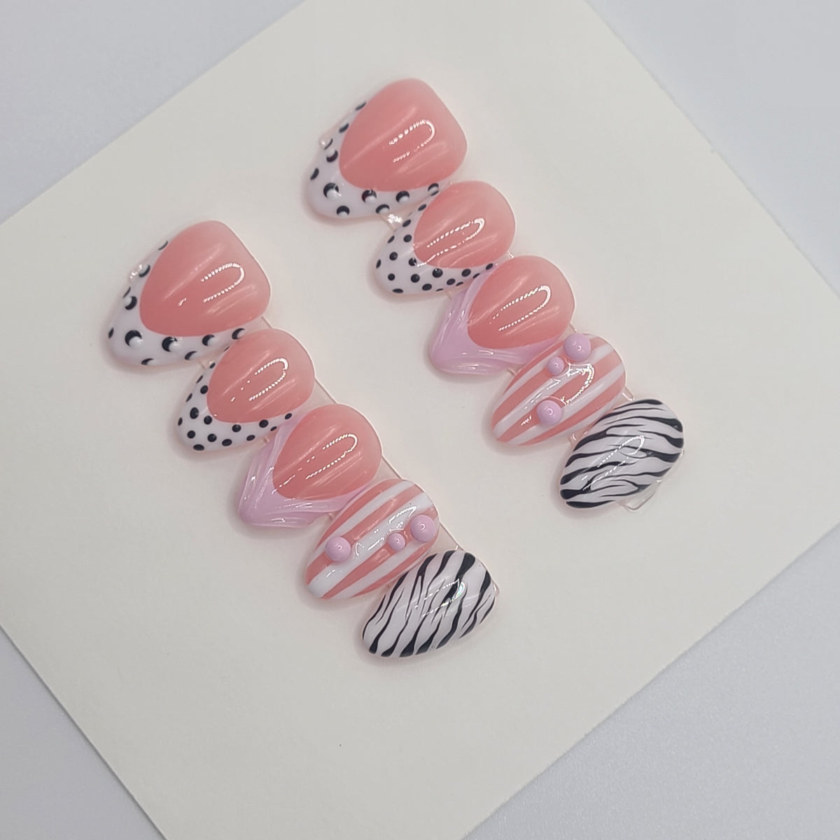 Lunar Bubble Short Almond Press-On Nails