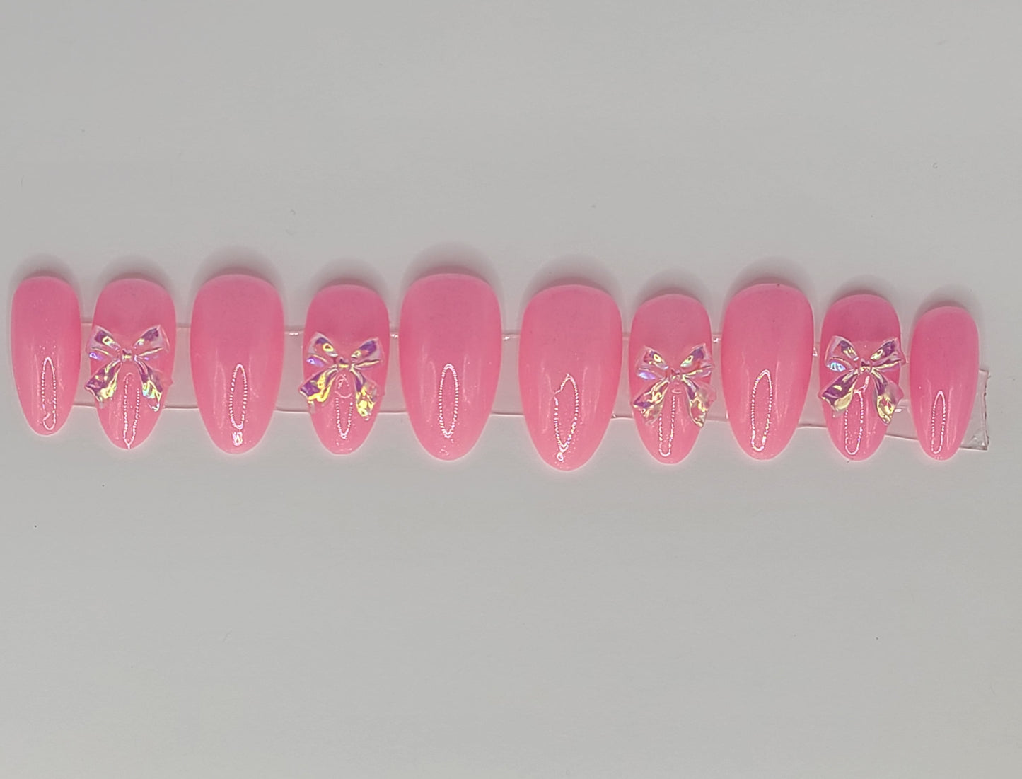 Fairy Blush (20 pieces, Medium Almond Press on Nails)