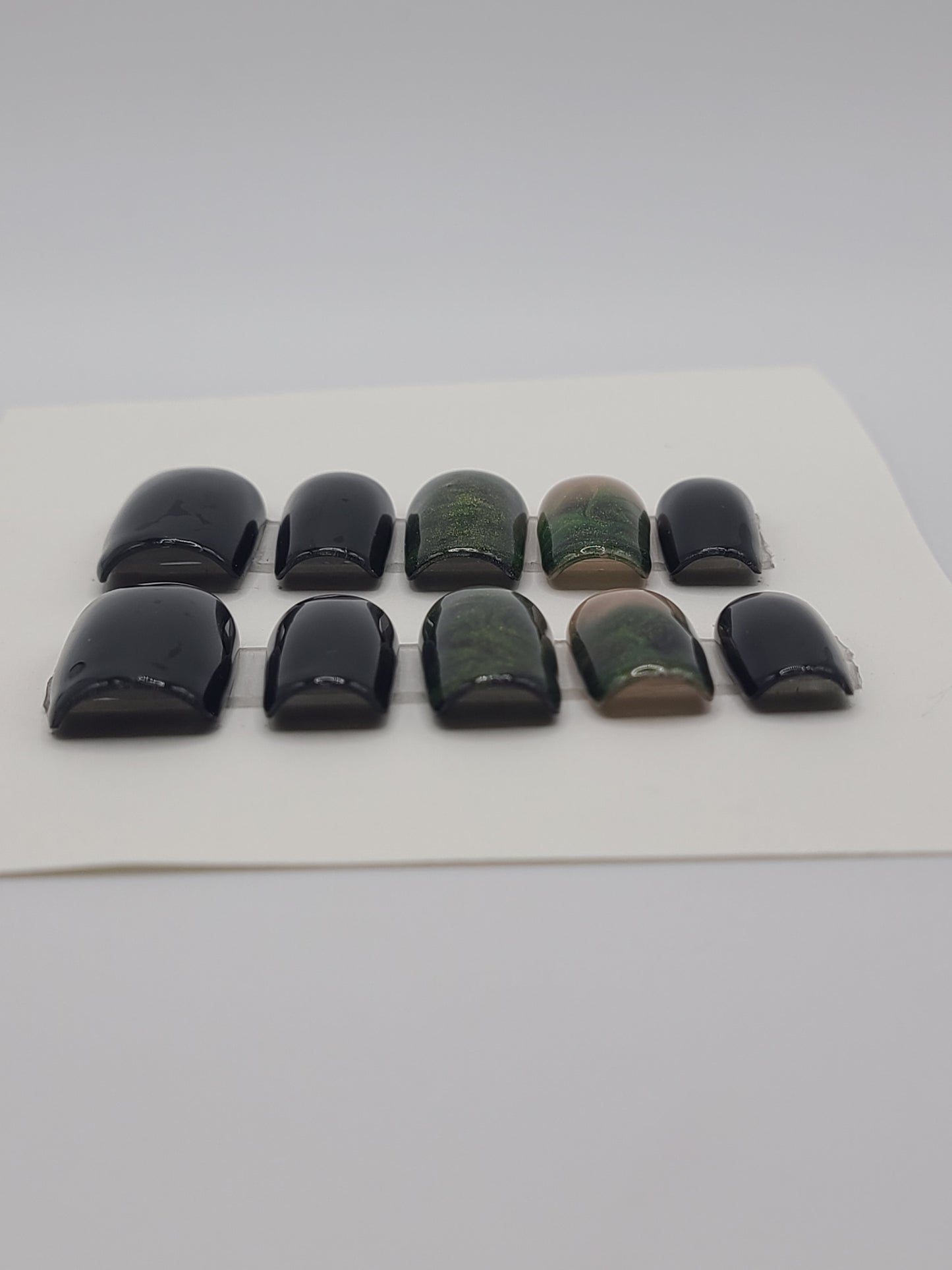 Emerald Noir (10 pieces, Short Square Press on Nails)