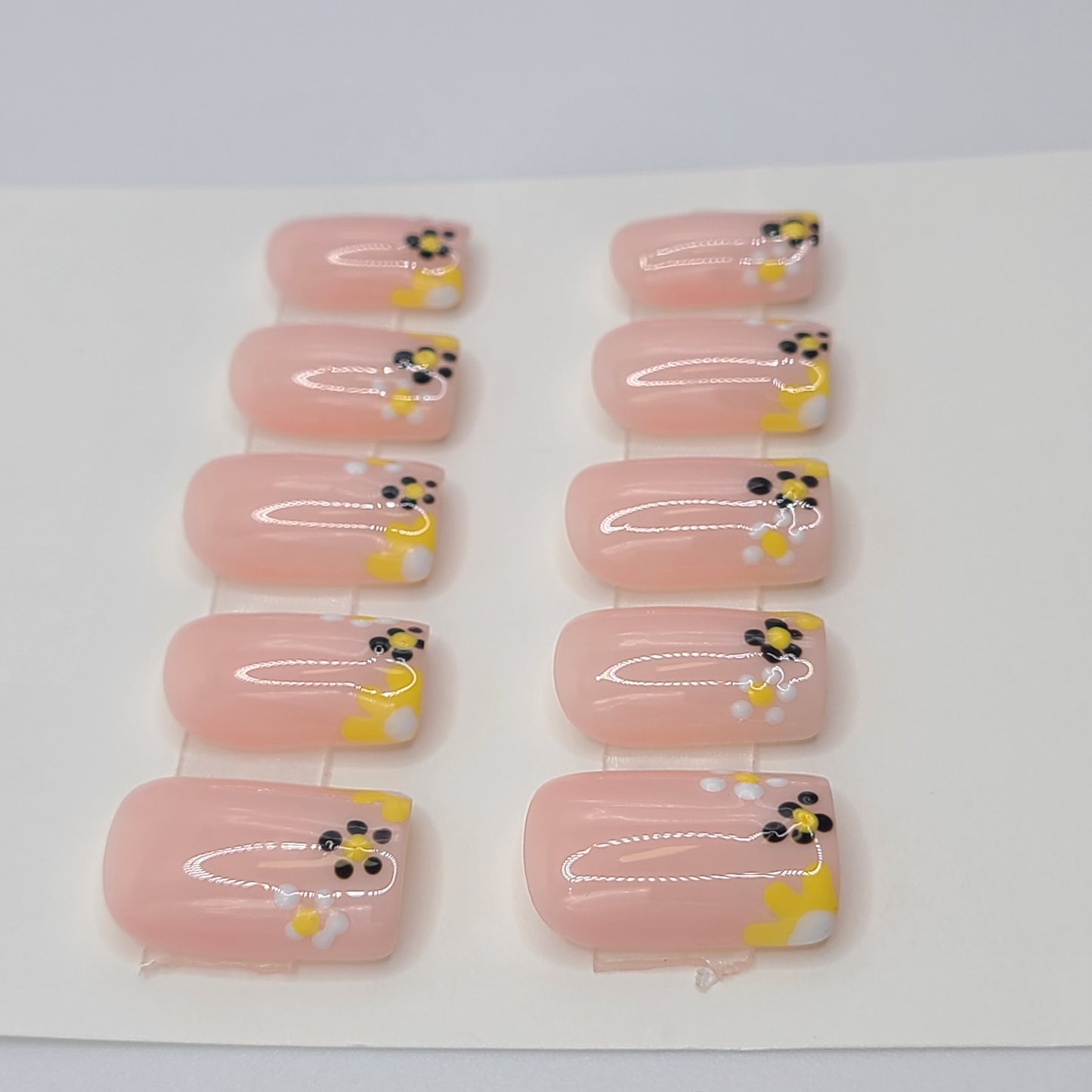 Floral Pop Tips (10 pieces, Short Square Press-On Nails)