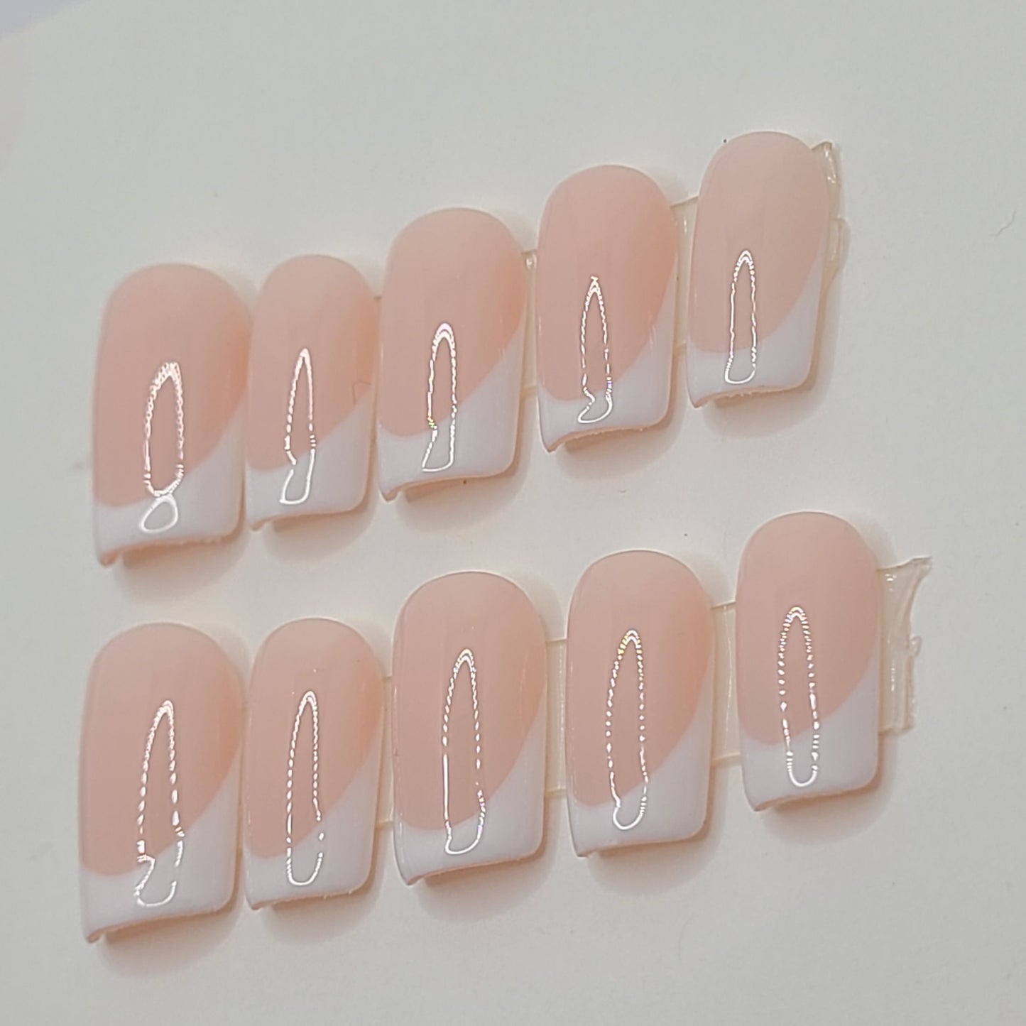 Pure Elegance (10 pieces, Short Square Press on Nail)