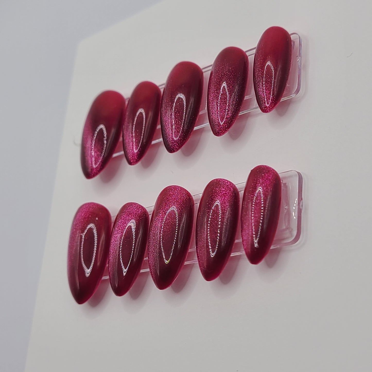 Rose Magnet (10 Pieces, Medium Almond Press On Nails)
