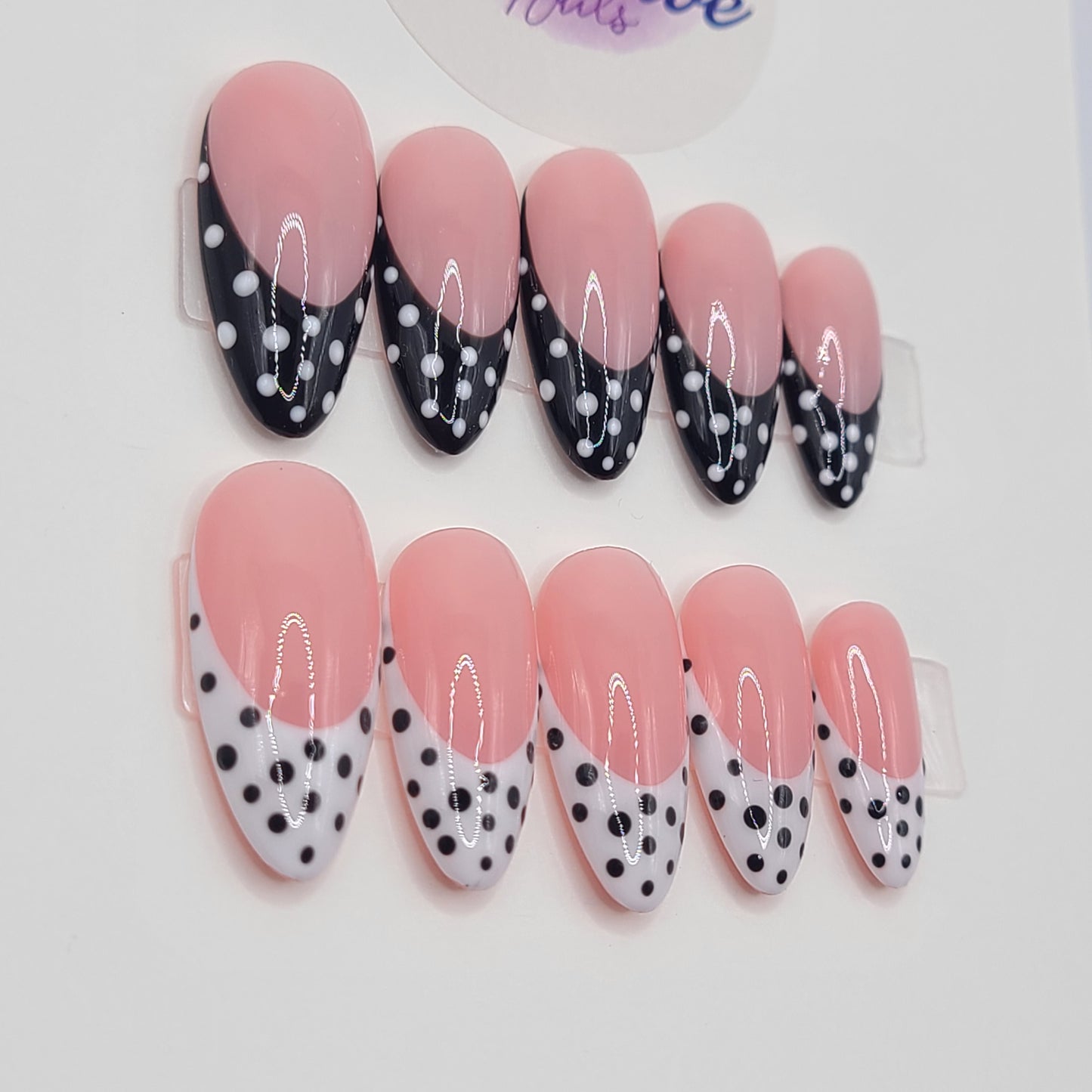 Mirror Mood Medium Almond Press-On Nails