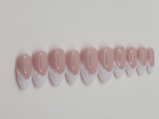 Sculpted Ivory (10 pieces, Medium Almond Press on Nails)