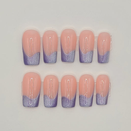 Purple Wave Cat Eye  (14 pieces, Medium Square Press-On Nails)