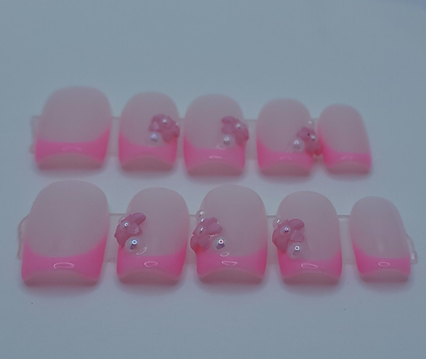 Blush Bloom (14 pieces, Short Square Press on Nails)