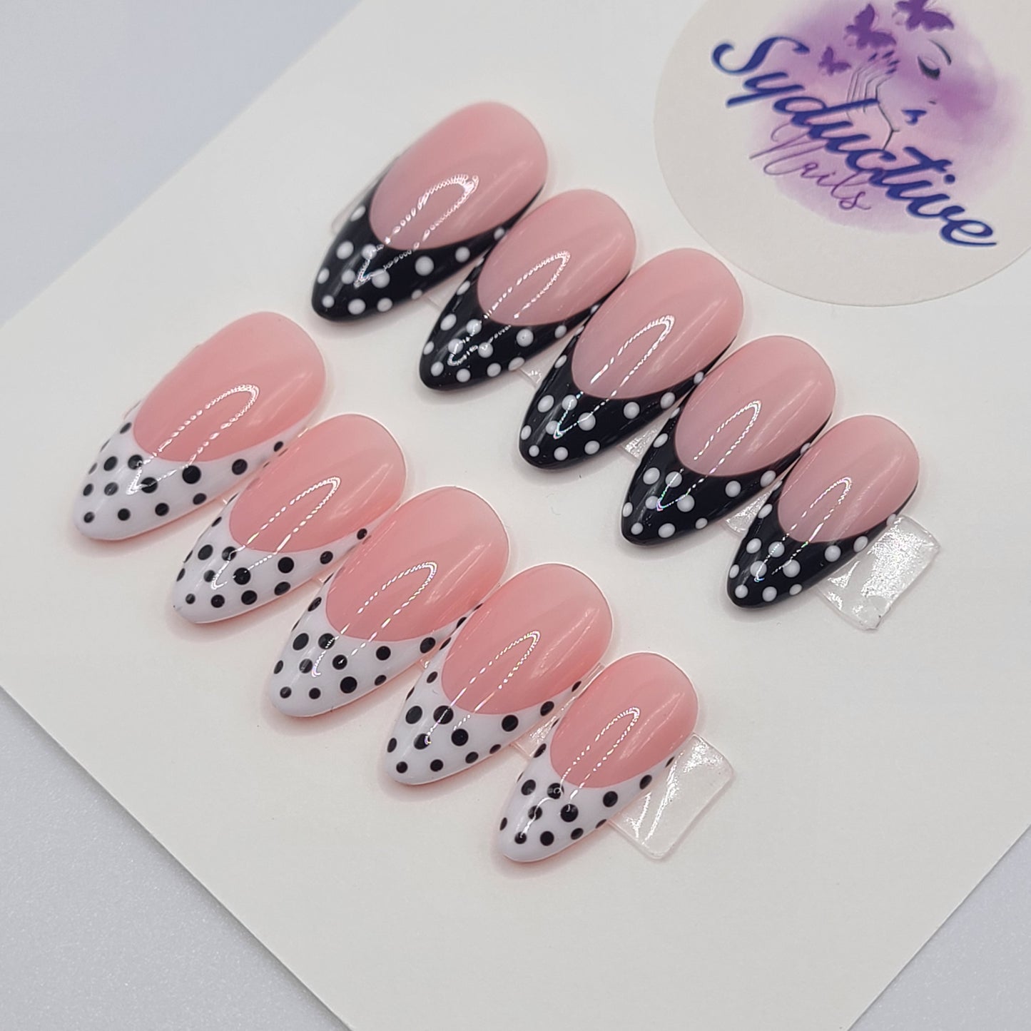 Mirror Mood Medium Almond Press-On Nails