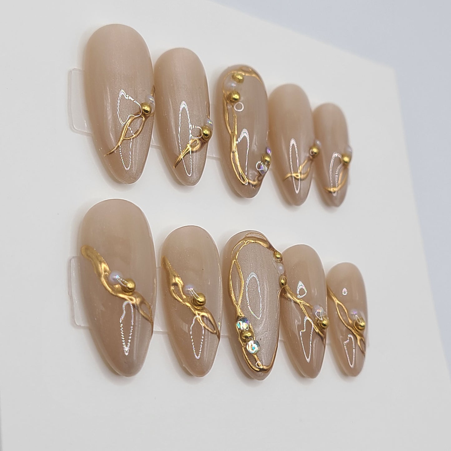 Liquid Treasure Medium Almond Pres-On Nails