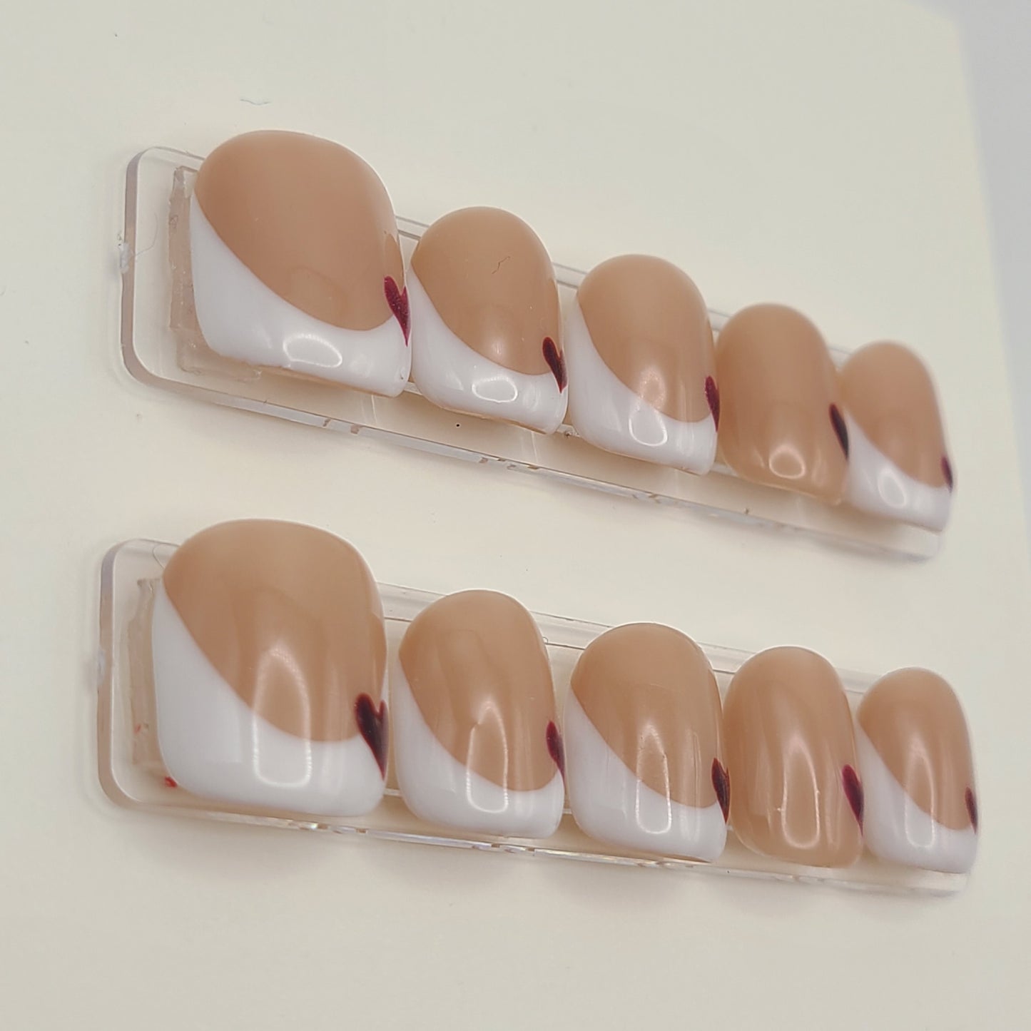 Cupid’s Wink (10 Pieces Press-On Nails)