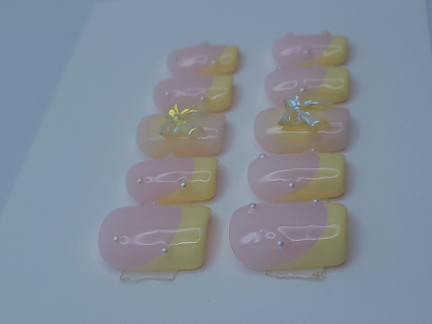 Buttercup Charm (10 pieces, Short Square Press on Nail)