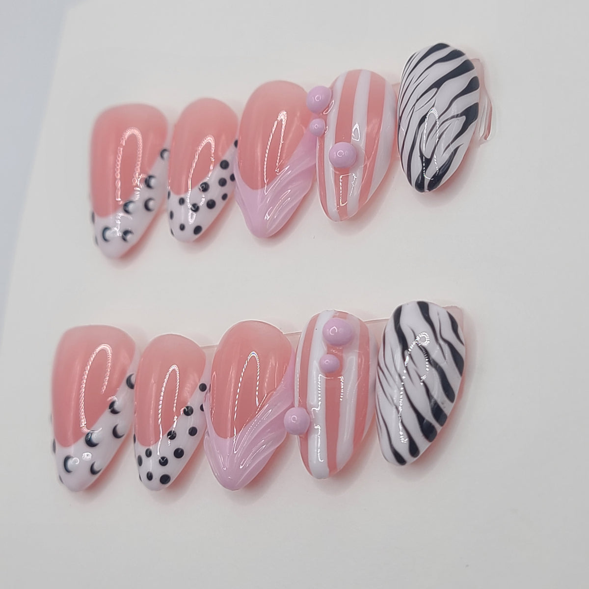 Lunar Bubble Short Almond Press-On Nails