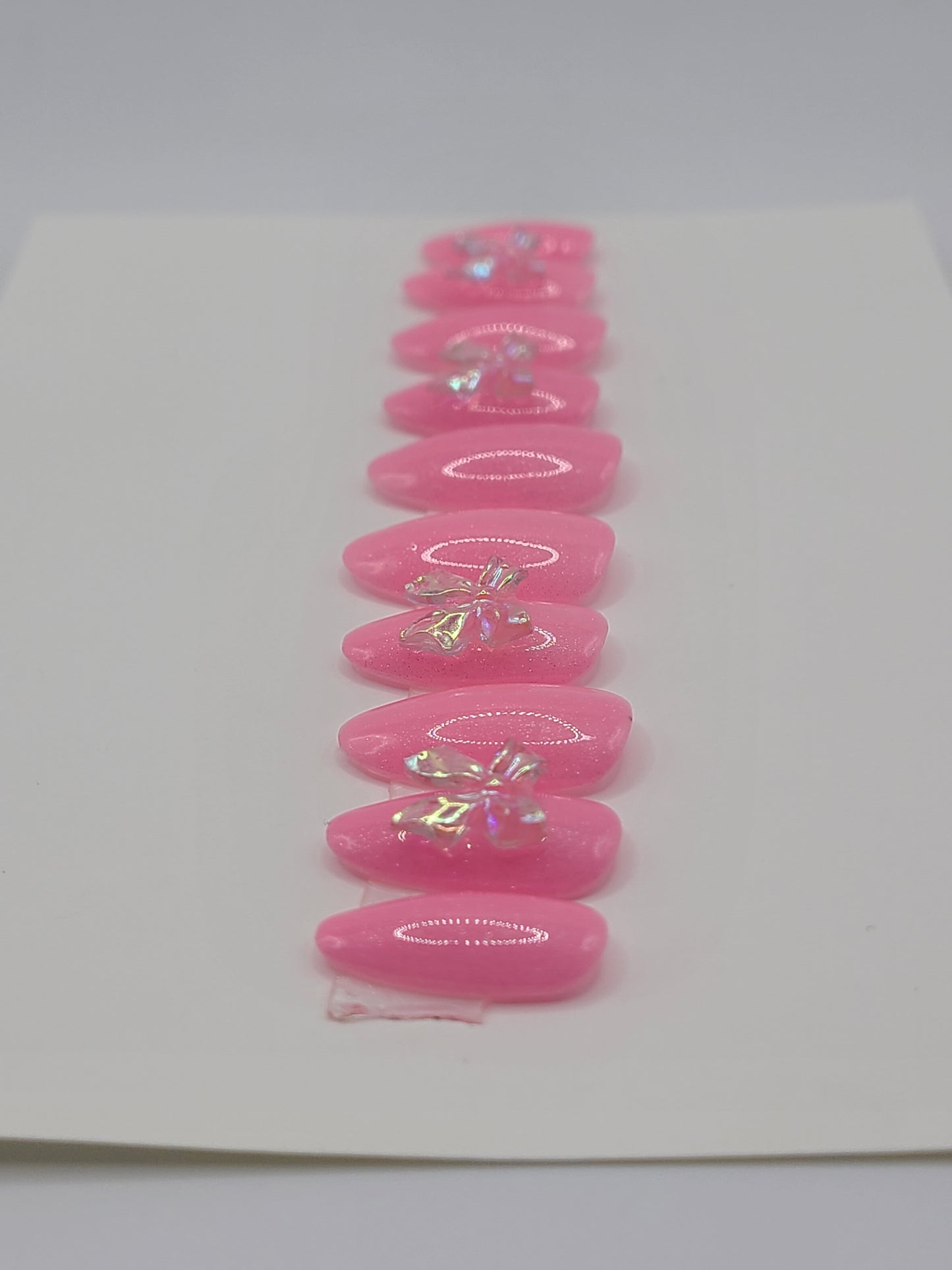 Fairy Blush (20 pieces, Medium Almond Press on Nails)