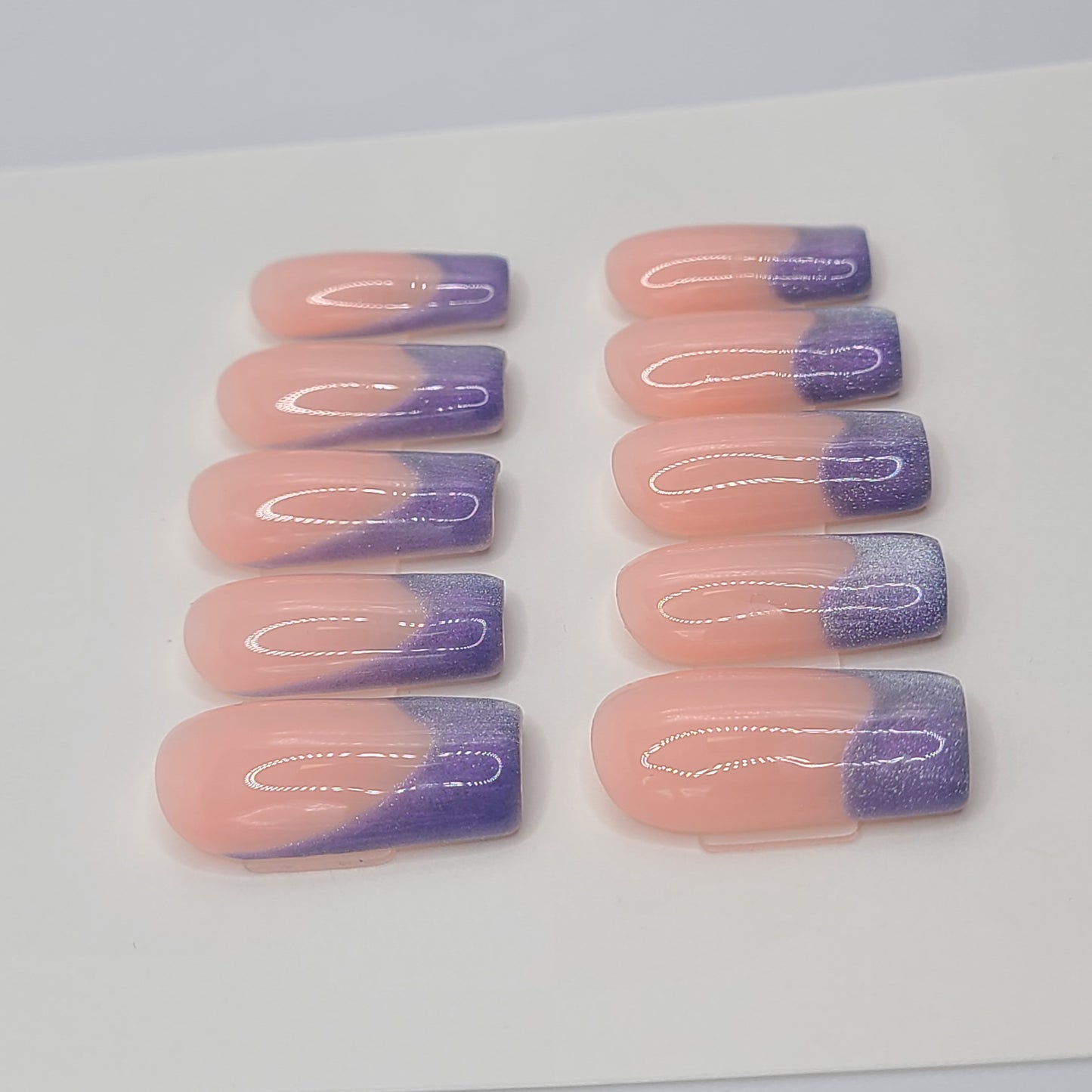 Purple Wave Cat Eye  (14 pieces, Medium Square Press-On Nails)