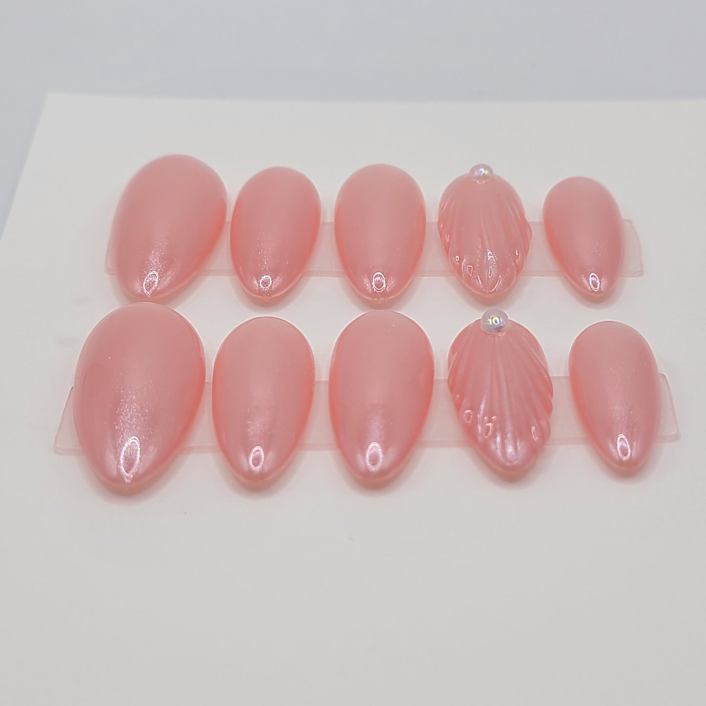 Ocean Pearl Medium Almond Press-On Nails