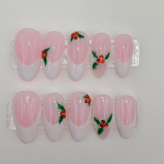 Mistletoe Kiss French – White French Christmas (10 Piece Press-On Nails)