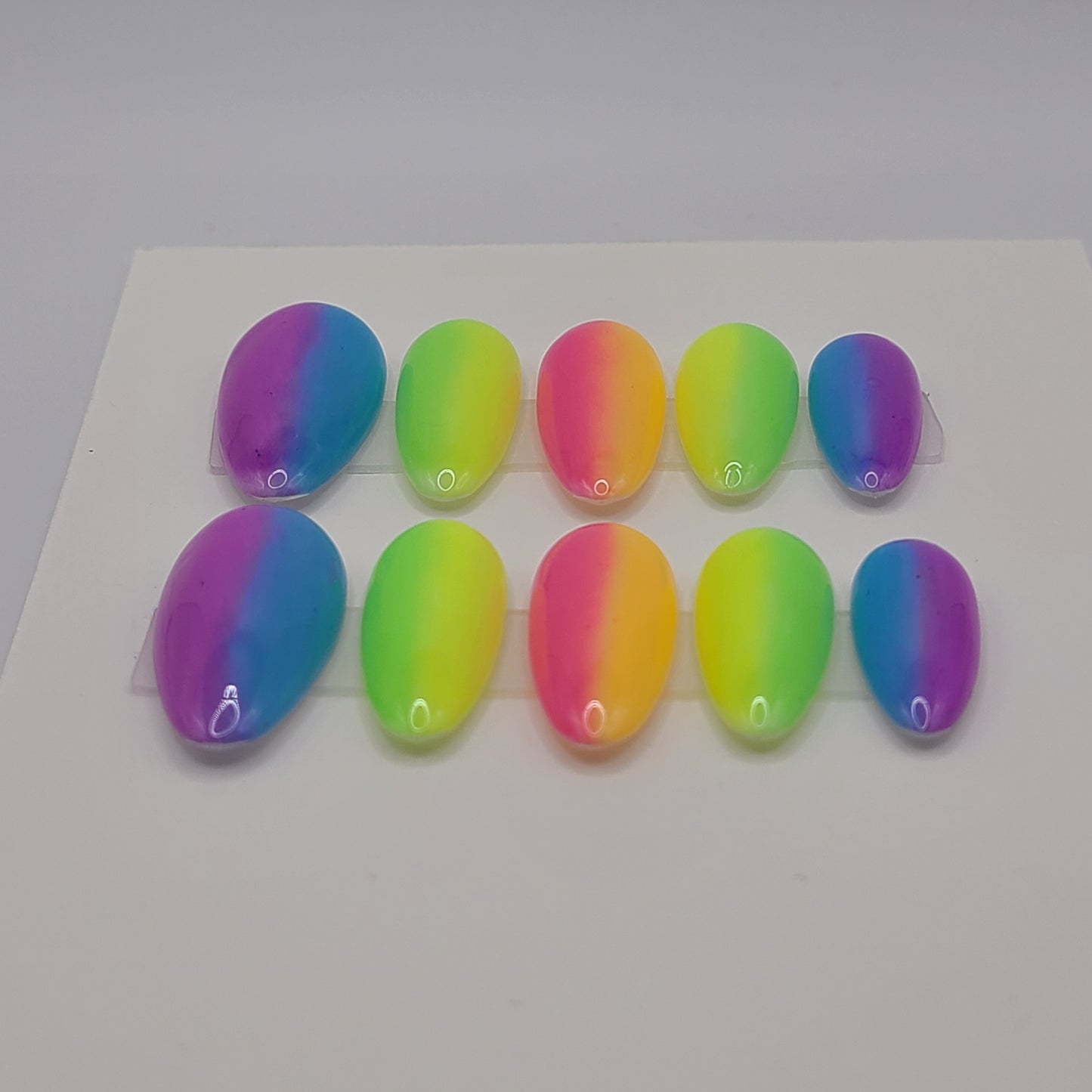 Spectrum Drift Medium Almond Press-On Nails