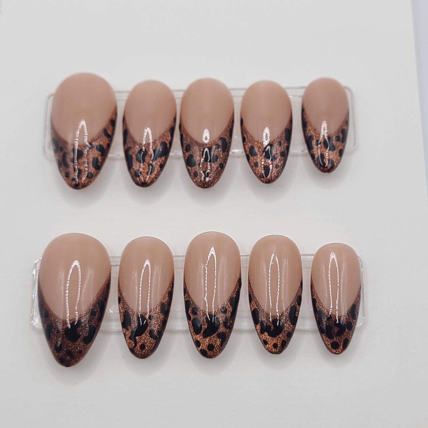 Wild Cocoa (10 Pieces, Medium Almond Press On Nails)