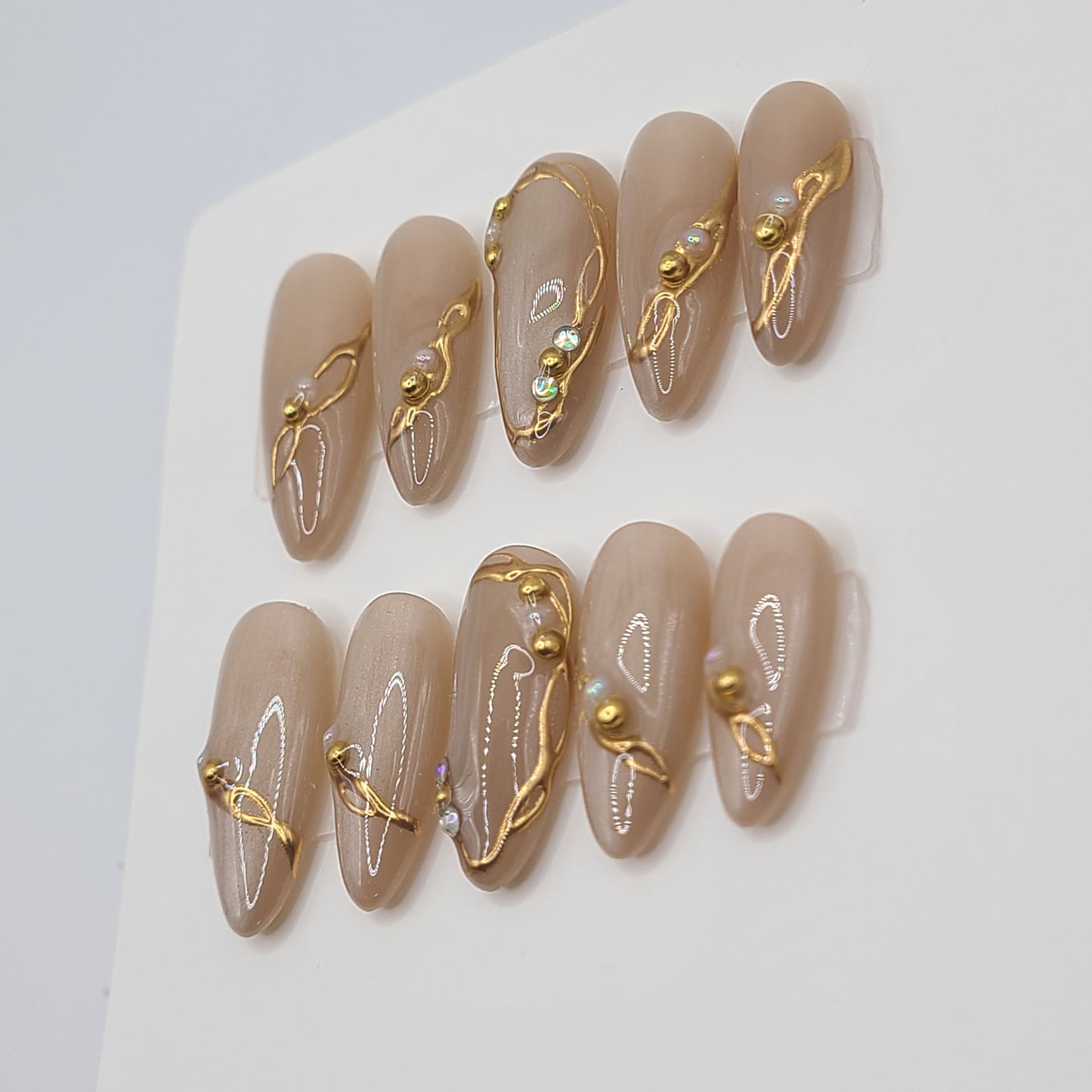 Liquid Treasure Medium Almond Pres-On Nails